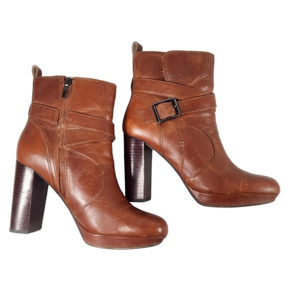 Clarks Brown Leather Heeled Boots, Size 8.5 - Picture 5 of 8